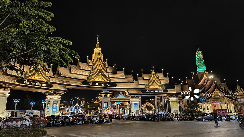 德宏芒市傣族古镇图片素材