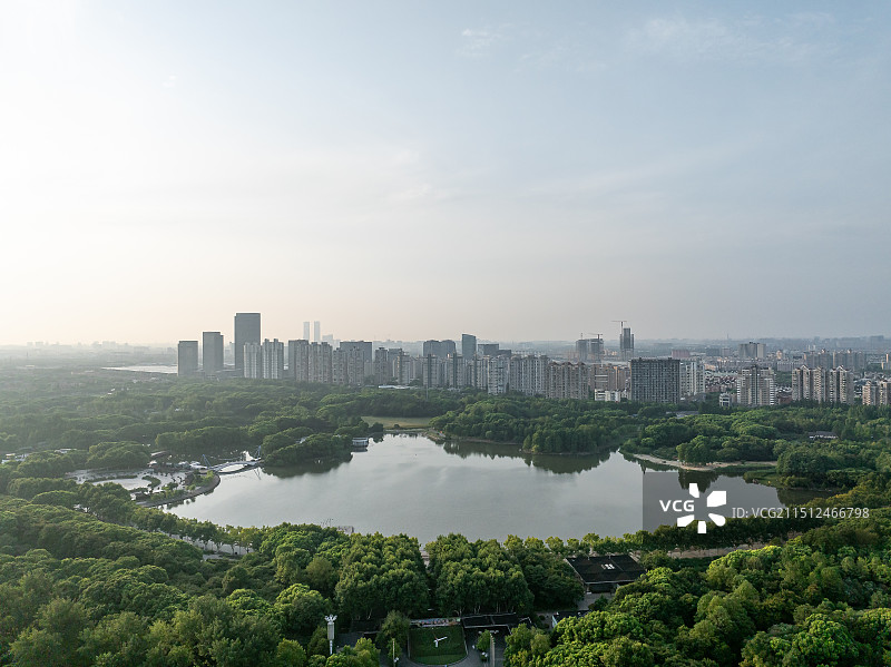 上海浦东世纪公园镜天湖图片素材