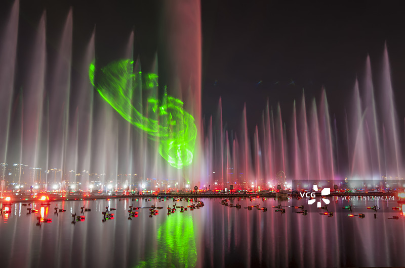 中国苏州金鸡湖音乐喷泉图片素材