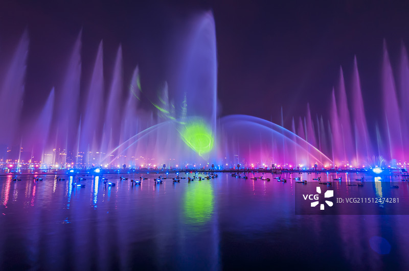 中国苏州金鸡湖音乐喷泉图片素材