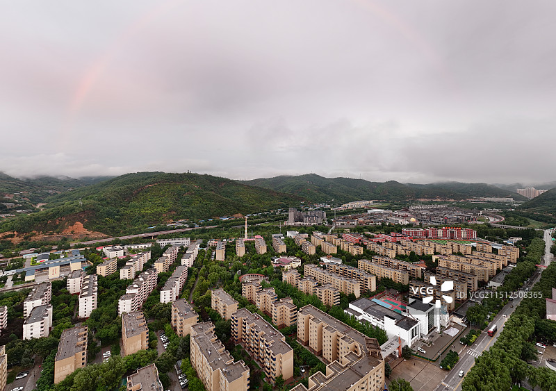 航拍雨后彩虹图片素材