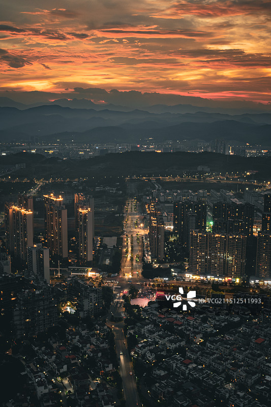 韶关芙蓉新城晚霞图片素材