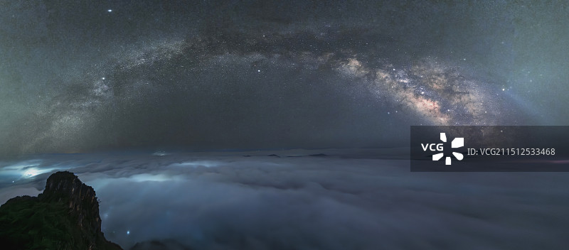 贵州兴义玉皇顶云海银河图片素材