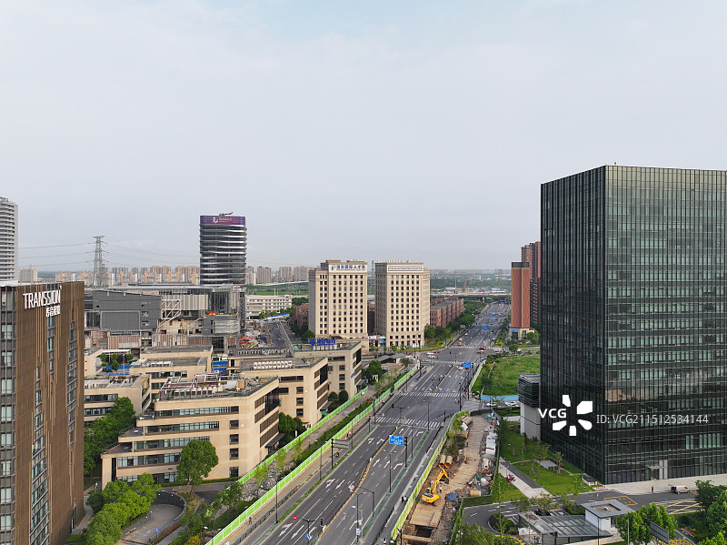 张江科学城，是一个上海市境内高科技产业园区。软件园已设立企业1000多家，入驻200多家。图片素材