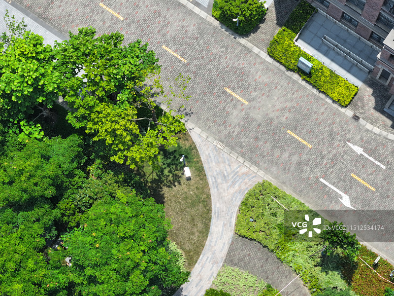 张江科学城，是一个上海市境内高科技产业园区。软件园已设立企业1000多家，入驻200多家。图片素材