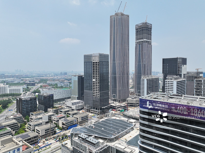 张江科学城，是一个上海市境内高科技产业园区。软件园已设立企业1000多家，入驻200多家。图片素材