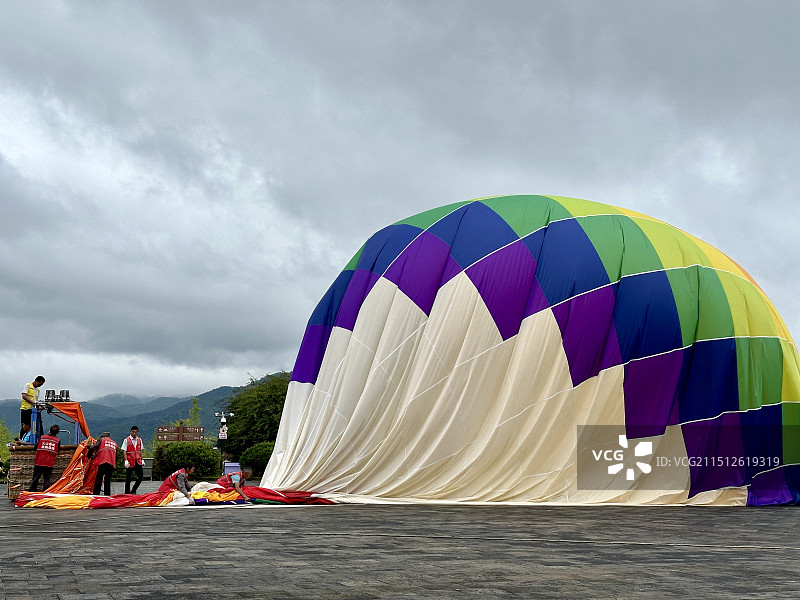 腾冲火山热气球图片素材