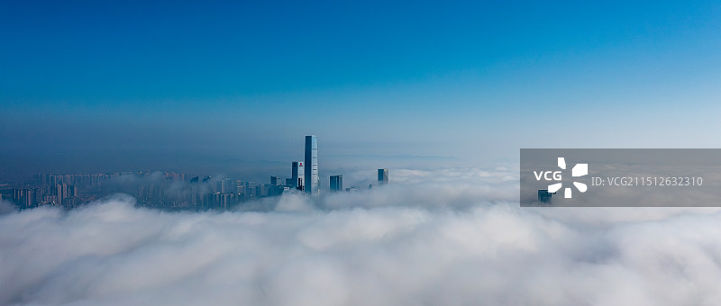贵阳观山湖区金融城云海航拍图片素材