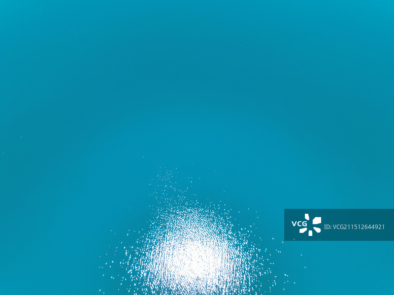 西藏山南市浪卡子县羊卓雍错湖风光图片素材