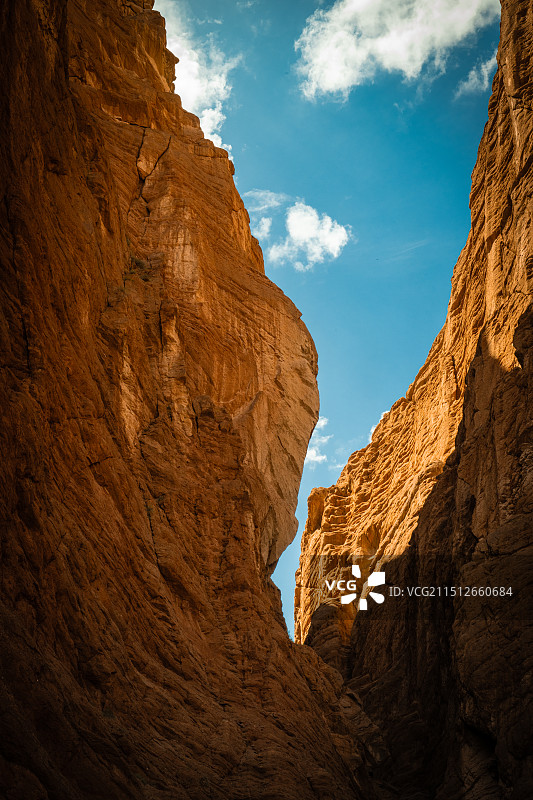 天山大峡谷图片素材
