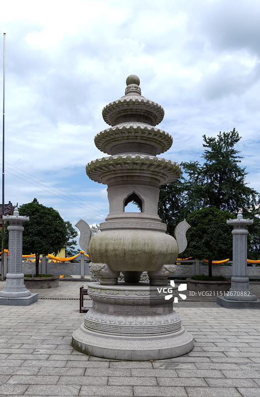 寺庙内的大理石香炉图片素材