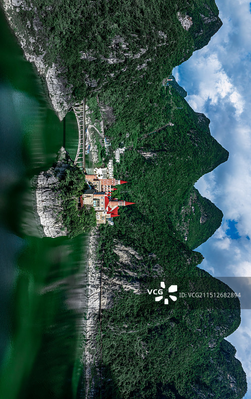贵州兴义万峰湖吉隆堡风景图片素材