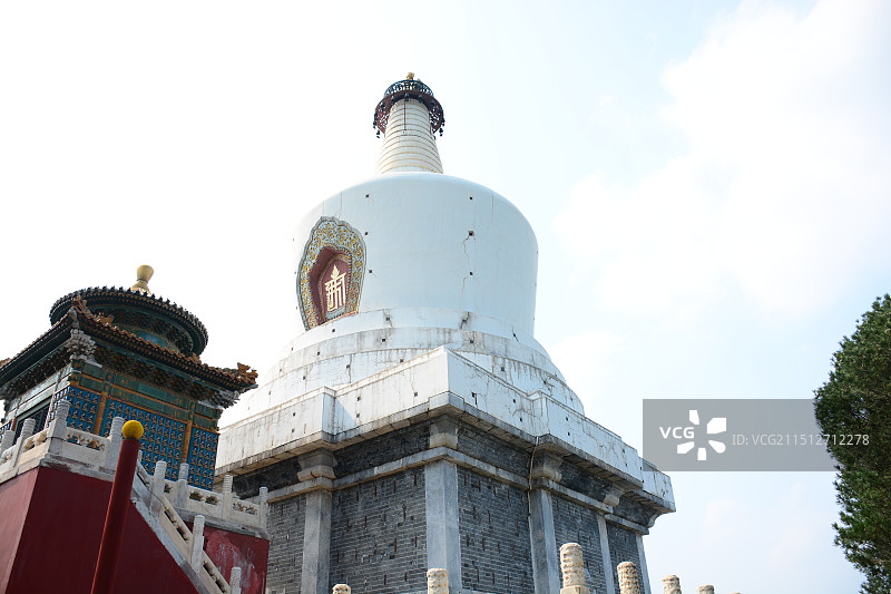 北京北海白塔图片素材