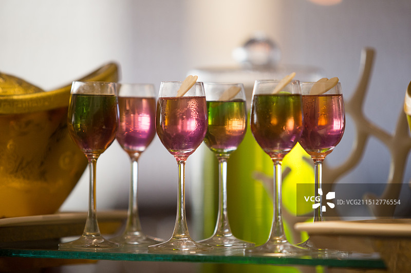 自助餐厅的酒水图片素材