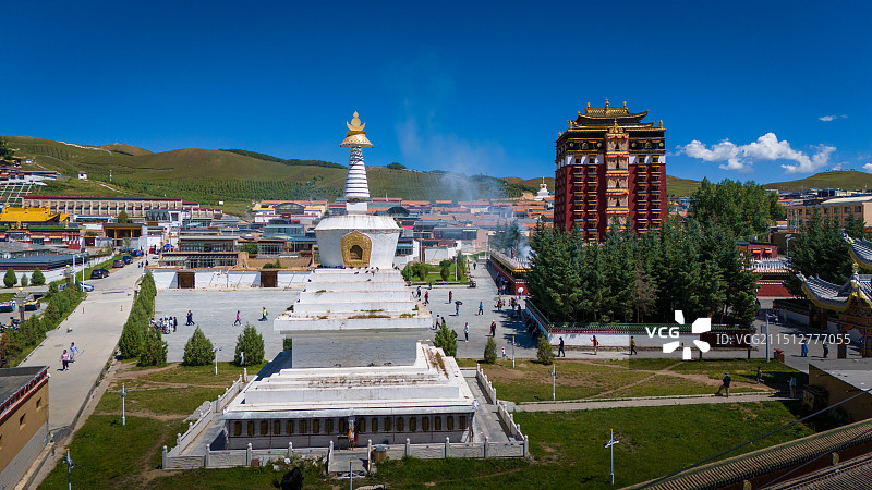 甘南合作的米拉日巴佛阁图片素材