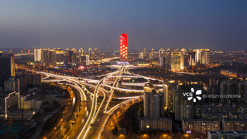 郑州城市CBD交通夜景图片素材