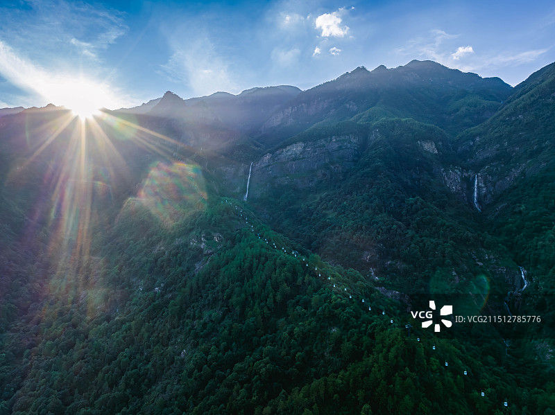 庐山瀑布图片素材