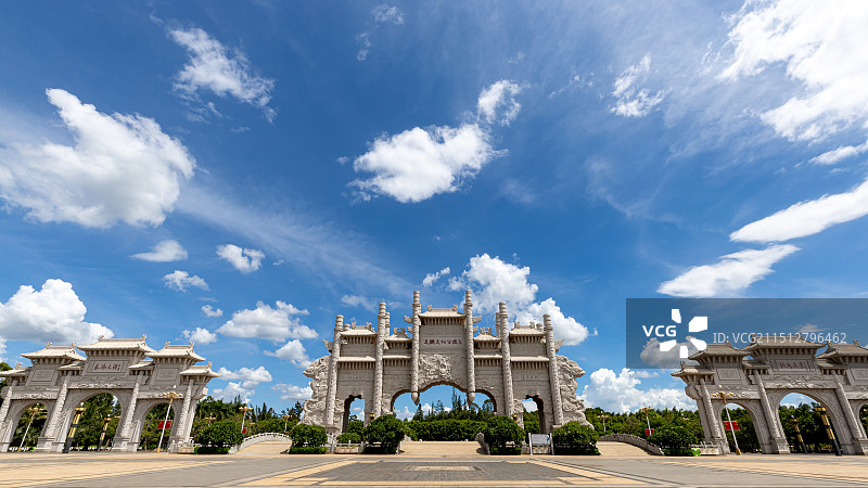 海南临高文澜文化公园牌坊图片素材