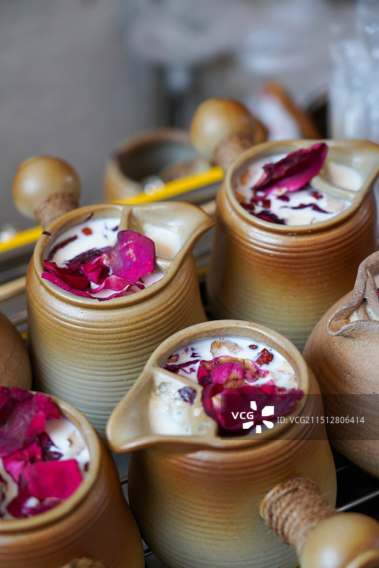 云南小吃罐罐烤奶图片素材