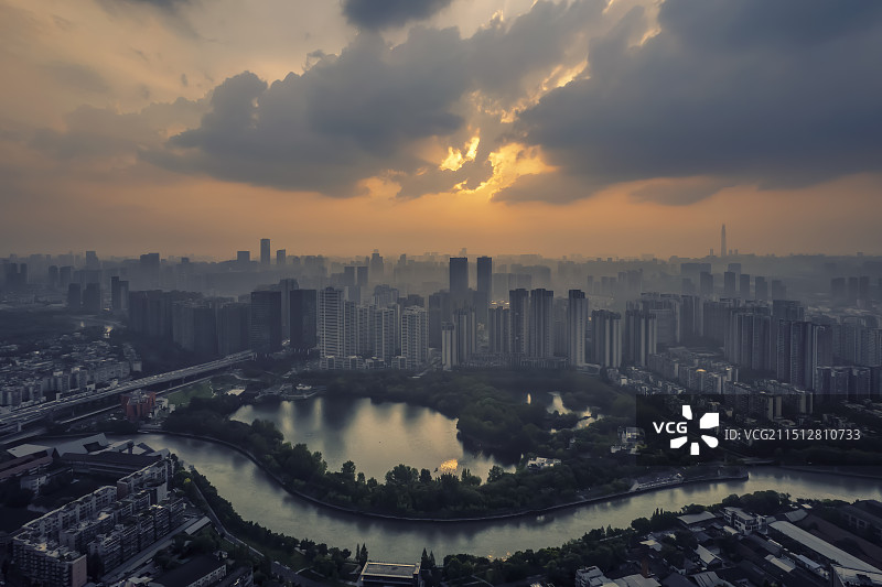 成都东湖日出图片素材