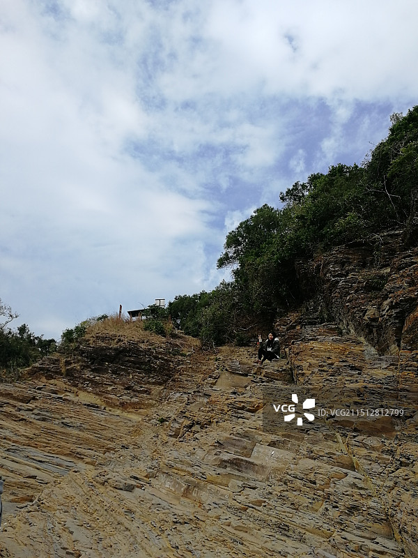 香港东平洲东坪洲层积岩环海岛徒步风景图片素材