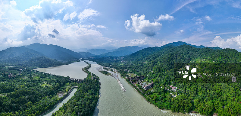 航拍四川都江堰与青城山图片素材