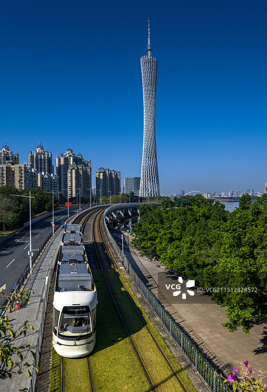 广州猎德大桥有轨电车图片素材