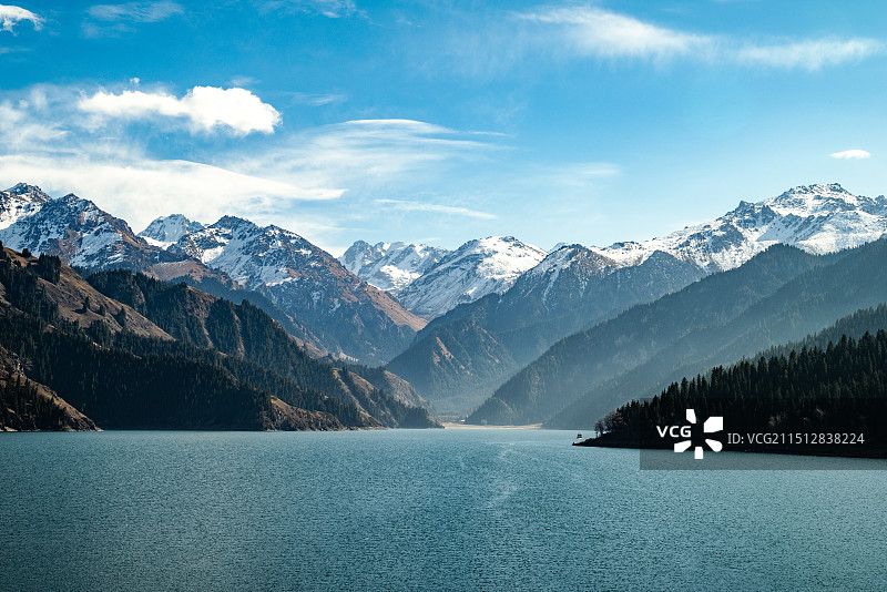 新疆天山天池图片素材