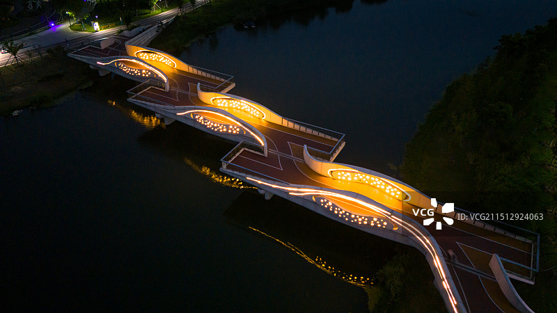 上海临港新城日落夜景航拍图片素材