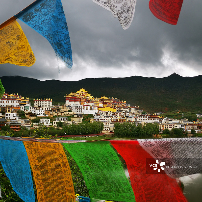 迪庆香格里拉松赞林景区图片素材