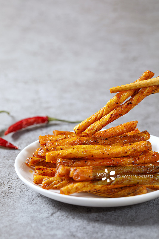 辣条素牛筋面筋辣棒图片素材