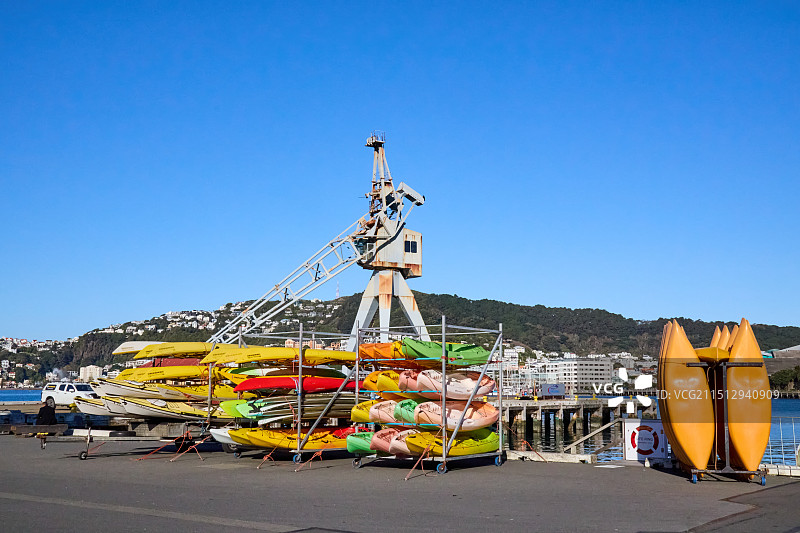 新西兰惠灵顿中心码头皮划艇图片素材