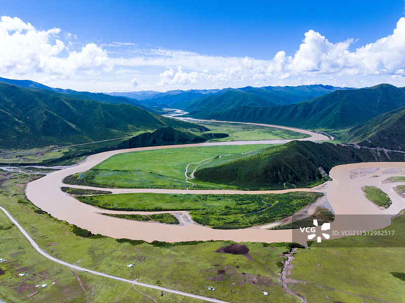青海果洛甘德县黄河风光航拍黄河图片素材