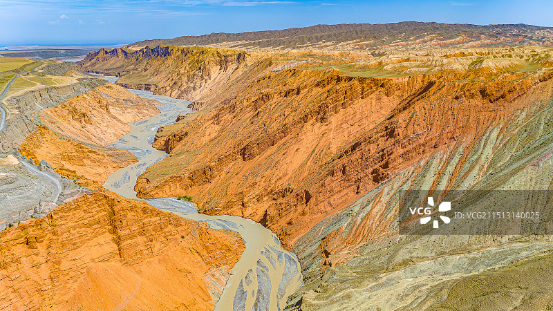 大地的疤痕-安集海大峡谷图片素材