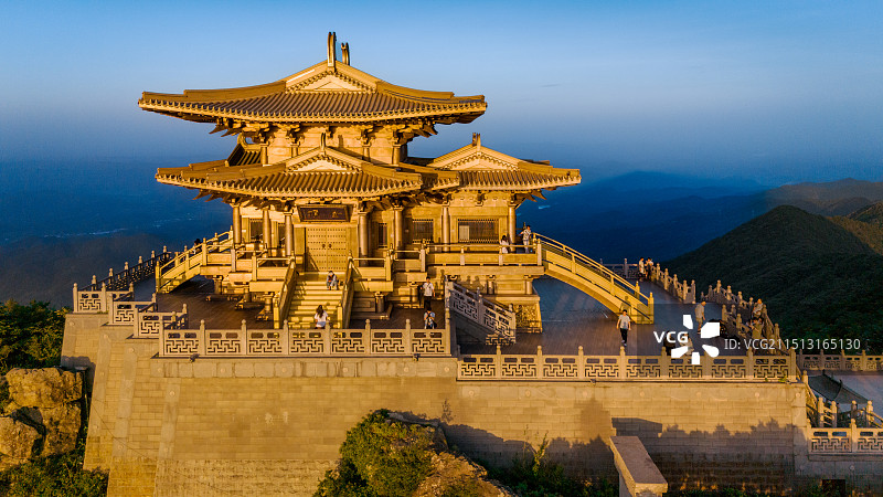 湖北随州大洪山景区金顶图片素材