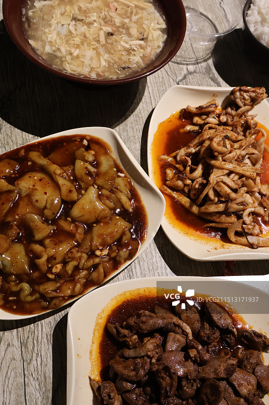 山东青岛特色菜鱼香茄子 辣鸡心 炒鱿鱼图片素材