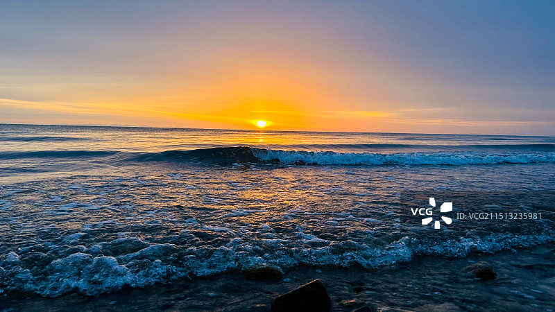 青海湖日出图片素材