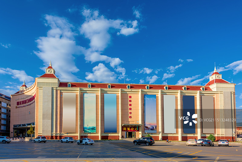 中国新疆伊犁霍尔果斯口岸国际商贸中心图片素材
