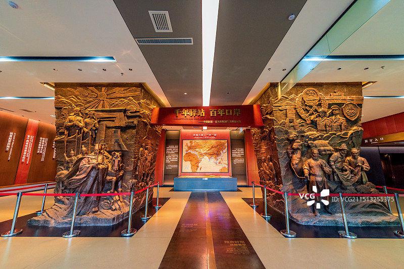 中国新疆伊犁霍尔果斯国门景区文化馆内景图片素材