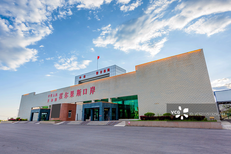 中国新疆伊犁霍尔果斯国门景区文化馆图片素材