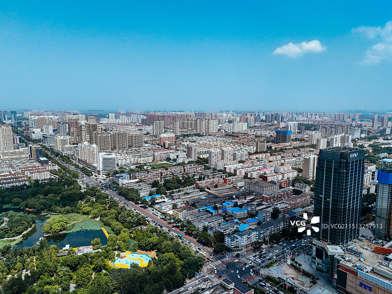 保定市 竞秀区 竞秀公园 万博广场 茂业百货 人民广场图片素材