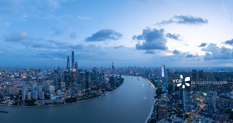 上海浦东陆家嘴夜景图片素材