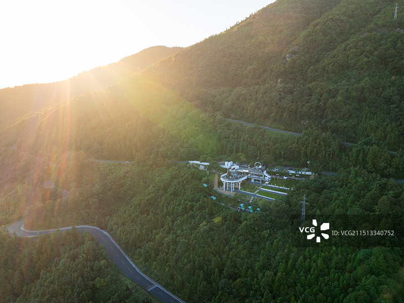 航拍傍晚浙江金华北山风景区莲花观景台远景图片素材