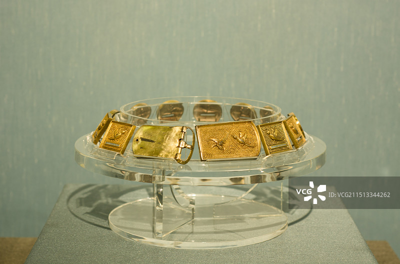 浙江省博物馆文物宋朝官员黄金腰带图片素材