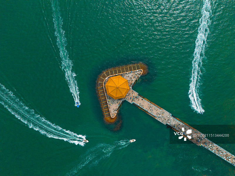 海上船只的高角度视图图片素材