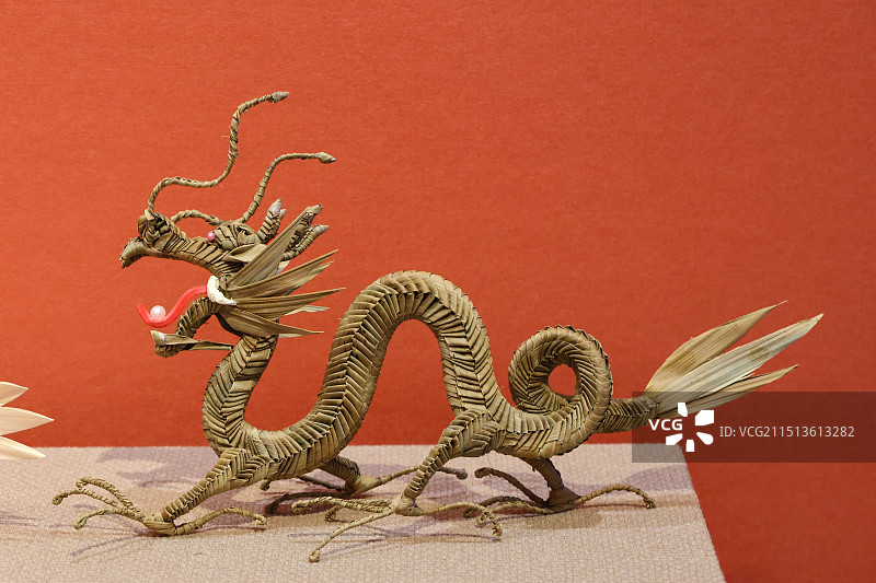 彩龙扎染香包和雨坛彩龙四川泸州非物质文化遗产图片素材