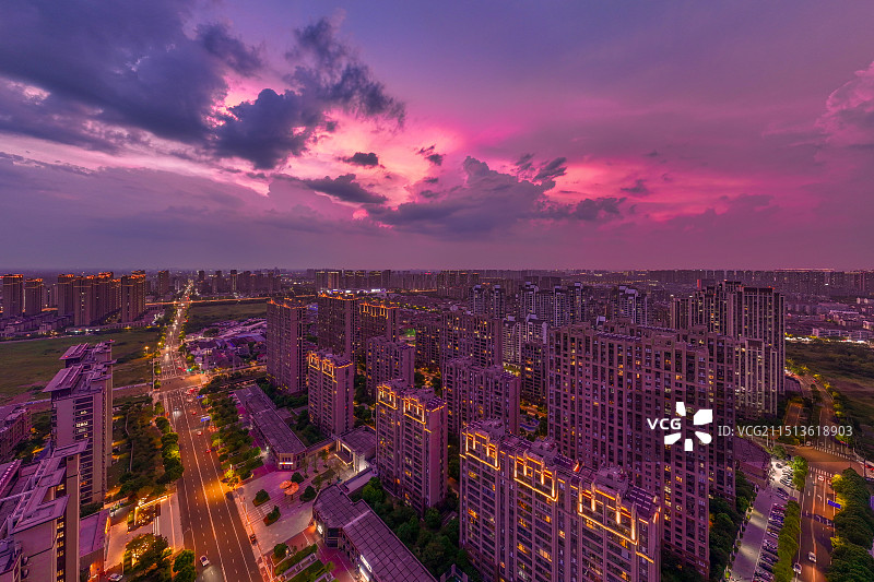 万亿之城，大美钟楼图片素材