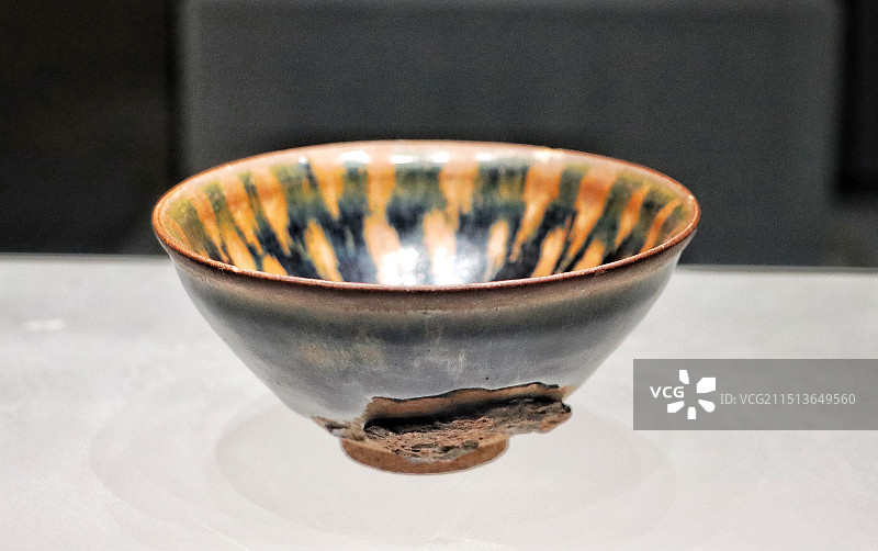 中国国家博物馆-宋朝建窑黑釉酱斑盏图片素材