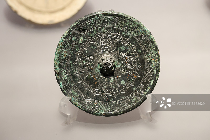 位至三公铜镜组图图片素材