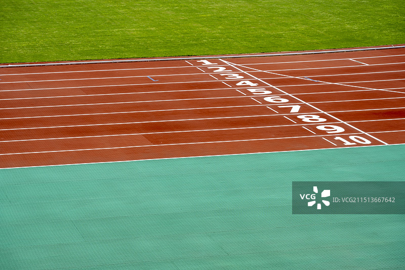 体育场运动场跑道赛道起跑线草坪比赛竞争场馆图片素材